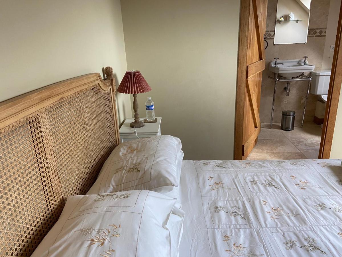 Longere Ville Voisin - Chambre D'Hote Augan Eksteriør bilde