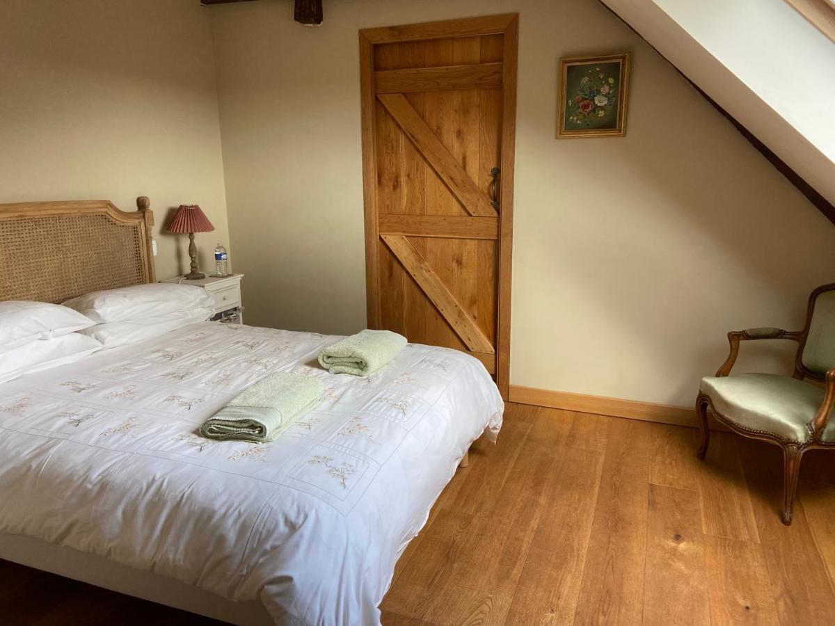 Longere Ville Voisin - Chambre D'Hote Augan Eksteriør bilde