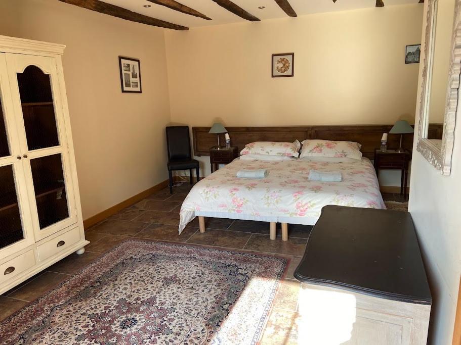 Longere Ville Voisin - Chambre D'Hote Augan Eksteriør bilde
